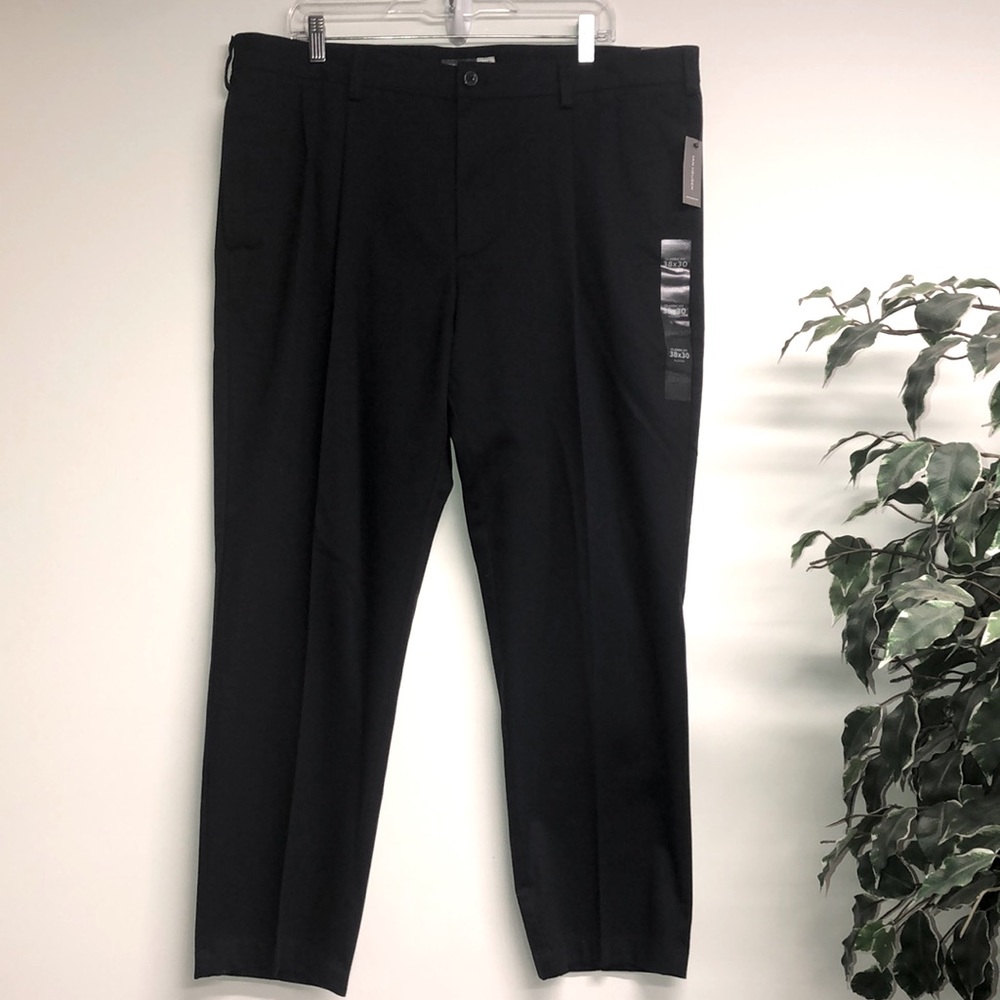 Men’s NWT Van Heusen Pants